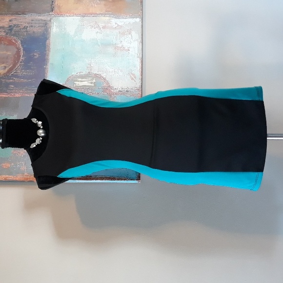 Guess Turquoise & Black Tank Scoop Neck Bodycon Dress Size M/M/ NWOT - Picture 3 of 12